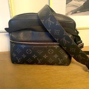 Barely used Louis Vuitton